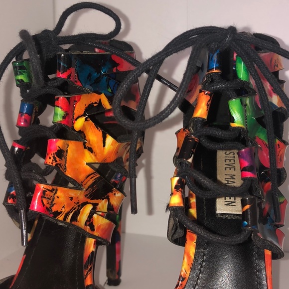 Steve Madden Vibrant Floral Stiletto - Picture 5 of 5